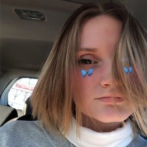 Meet your Posher, Layla